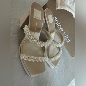 New in Box Dolce Vita Pearl Detailed Heels
